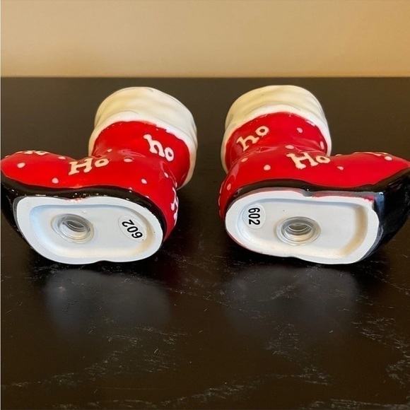 Burton and Burton Holiday Santa Boots
Salt & Pepper Shakers. NIB - Picture 7 of 7